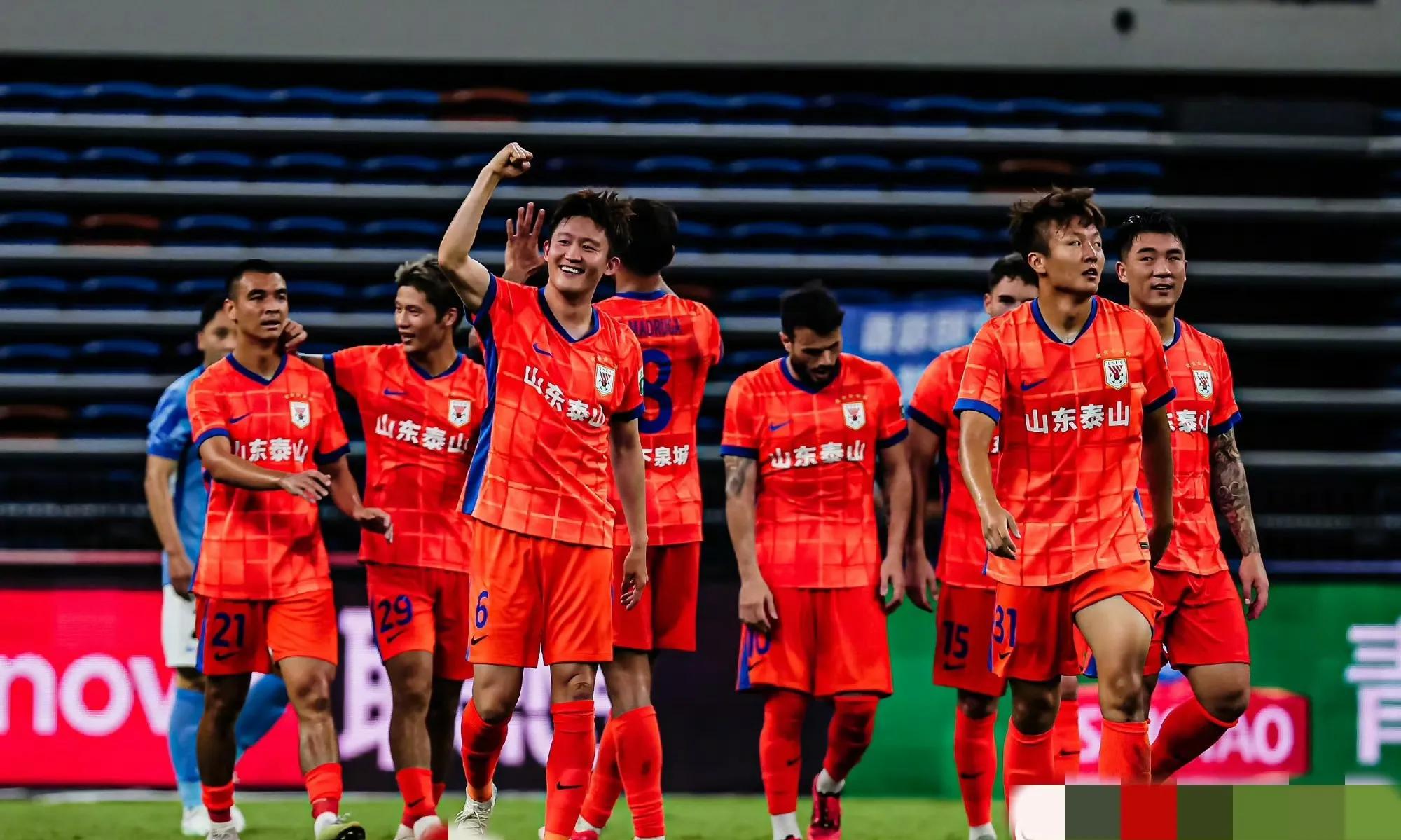 今夜深圳男篮备战法甲，战术微调细节曝光，球迷炸锅，球队文化再被提及(法甲里昂球迷骚乱重赛)